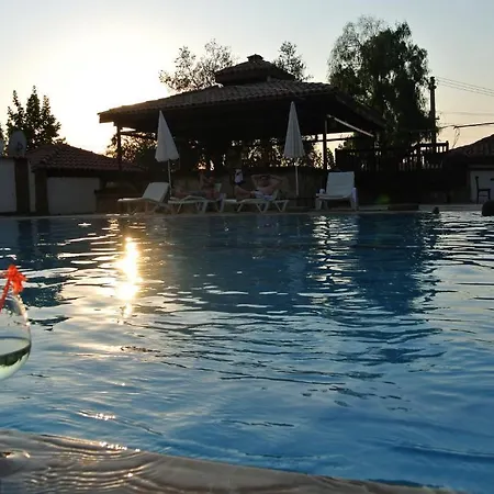 Salhan Aparthotel