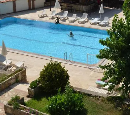 Ξενοδοχείο με διαμερίσματα Salhan Ολουντενίζ